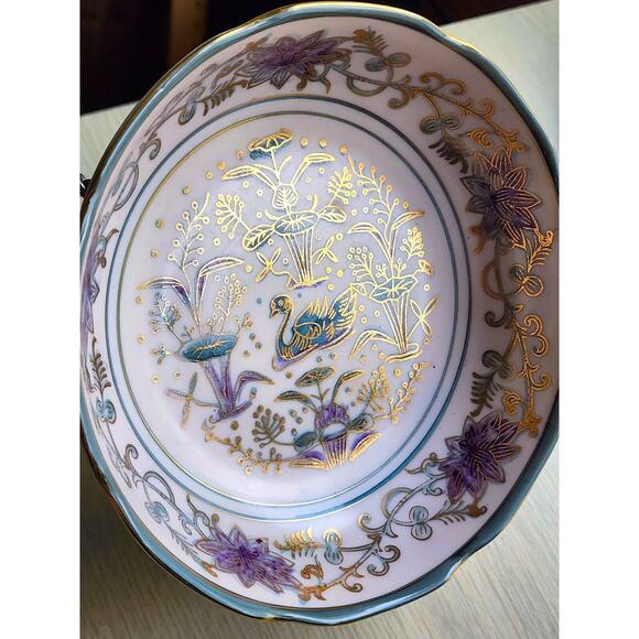 Trinket/Jewelry Dish Andrea by Sadek-Japan-Gold Outlined-Swan-Purple-Scalloped - Picture 2 of 12